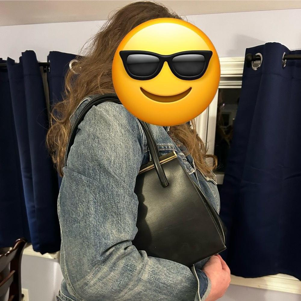 Vintage snap top purse. Black - Picture 10 of 14